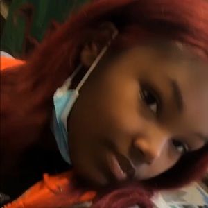 Meet your Posher, Mia